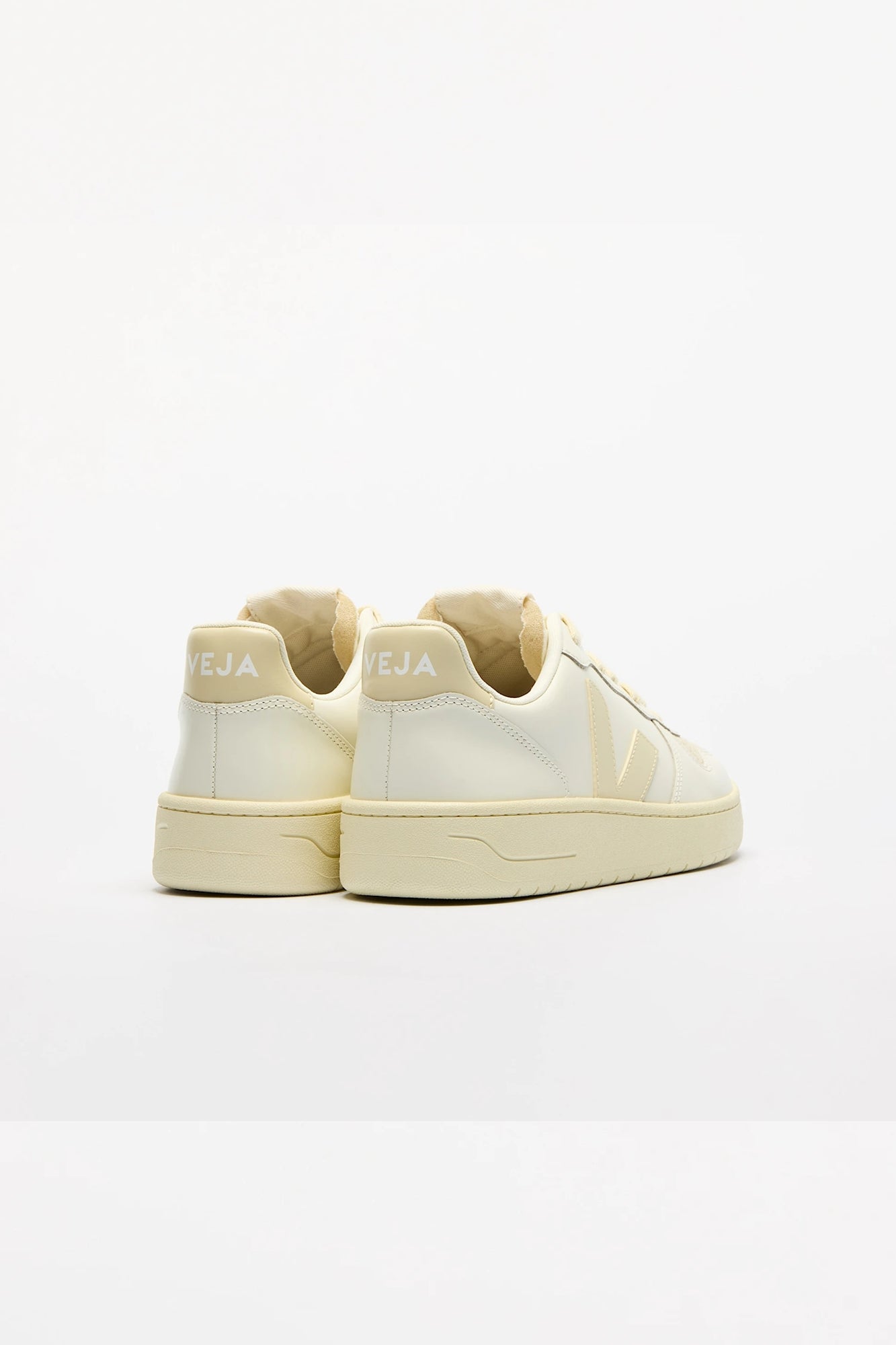 V-10 Leather Pure Calcaire Woman