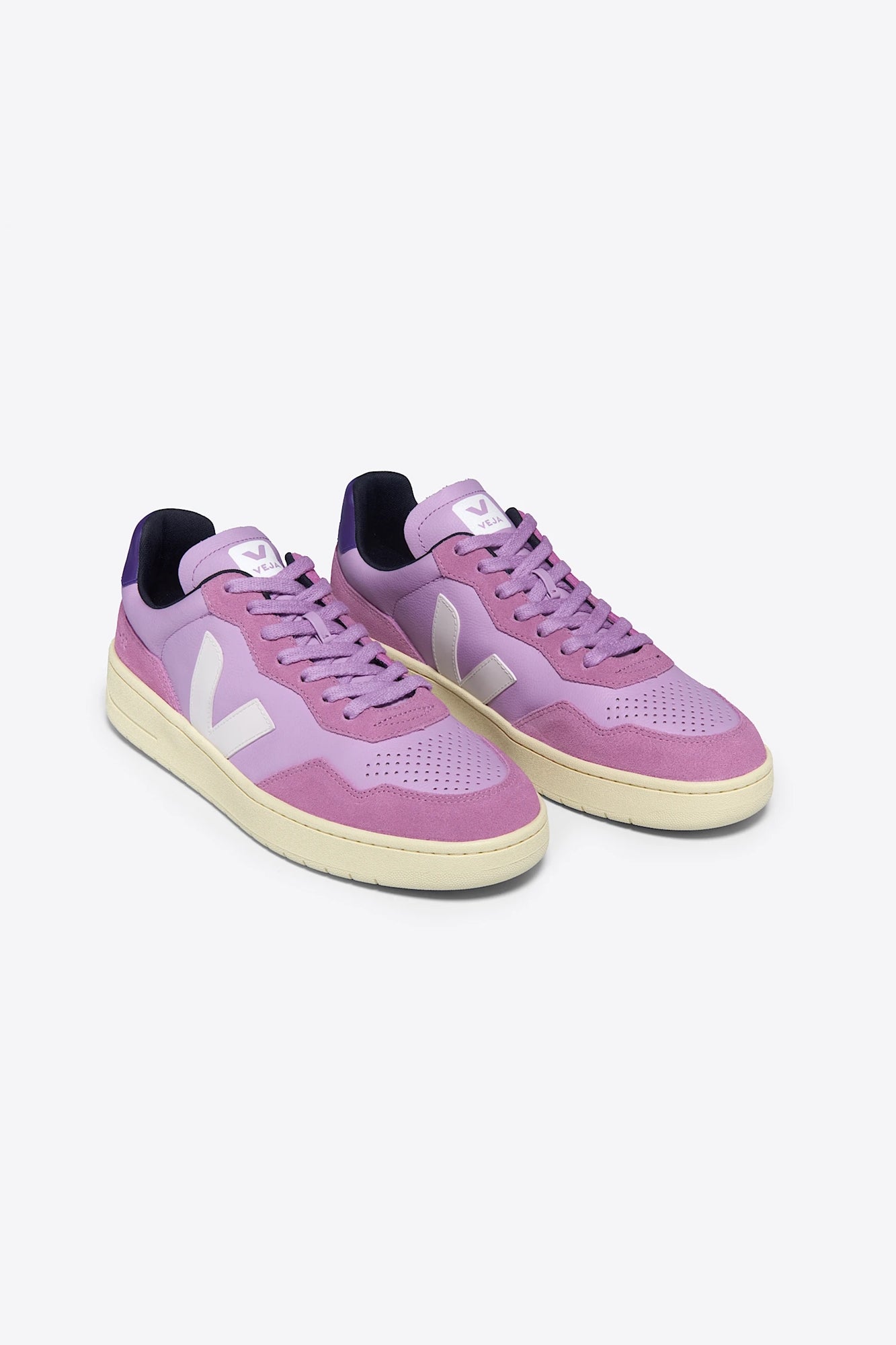 V-90 Leather Orchid White Woman