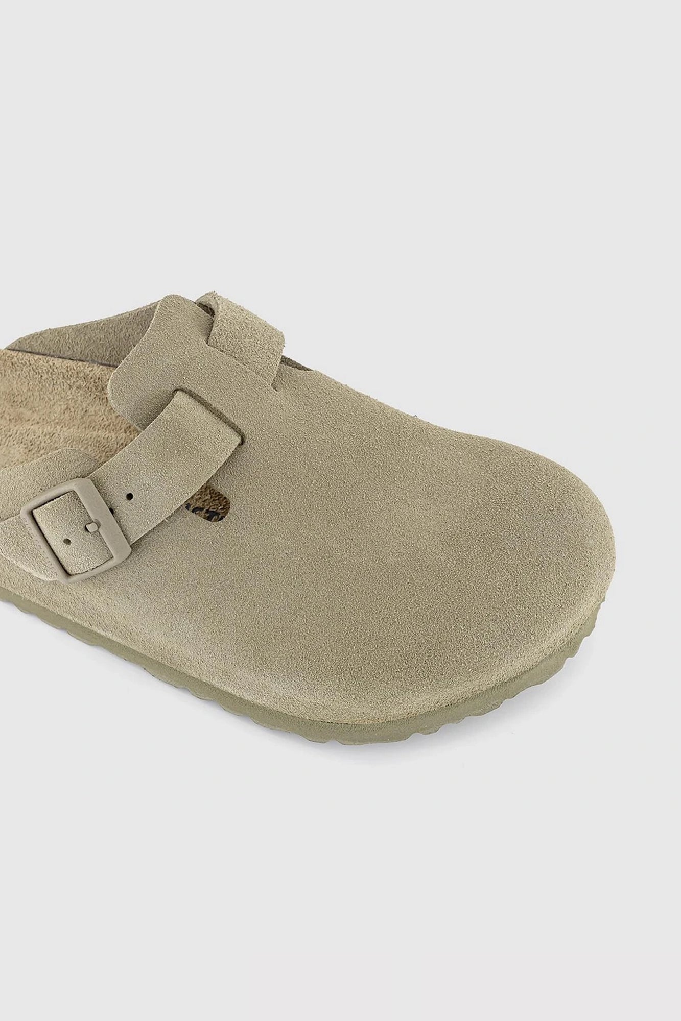 Boston Suede Faded Khaki Man