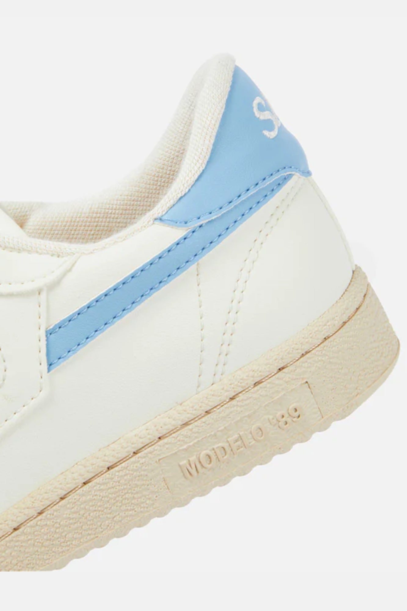 M89 Icon Sky Vegan Sneakers Woman