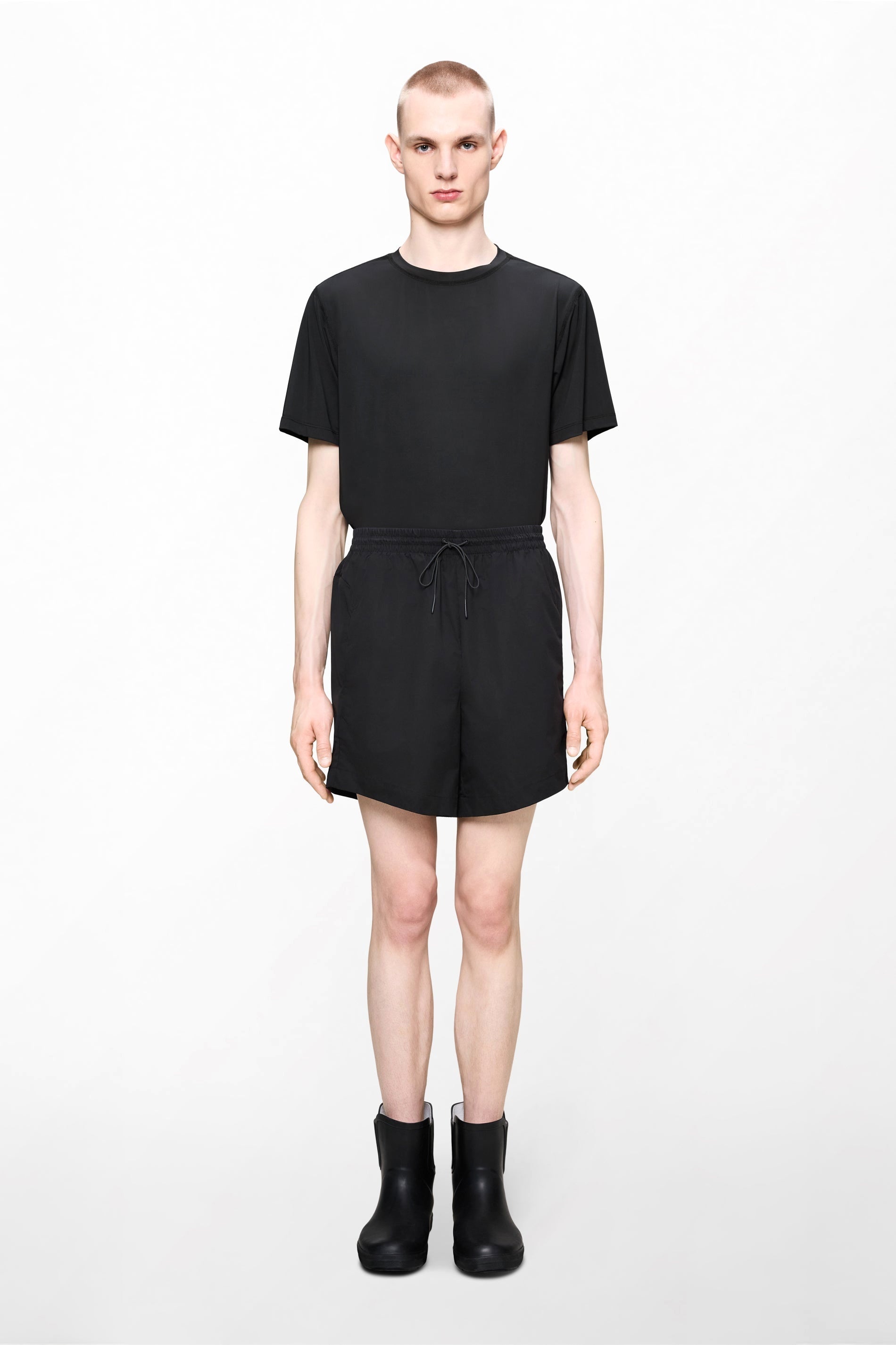 Mito Shorts Black