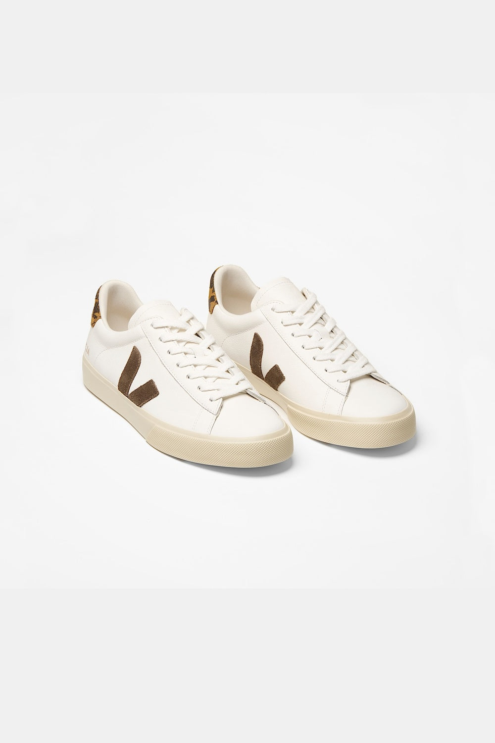 Campo White Camel Wild Country Woman