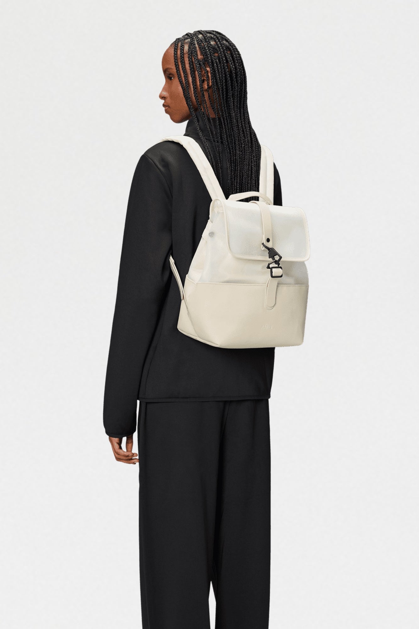 Split Bucket Backpack Whisper