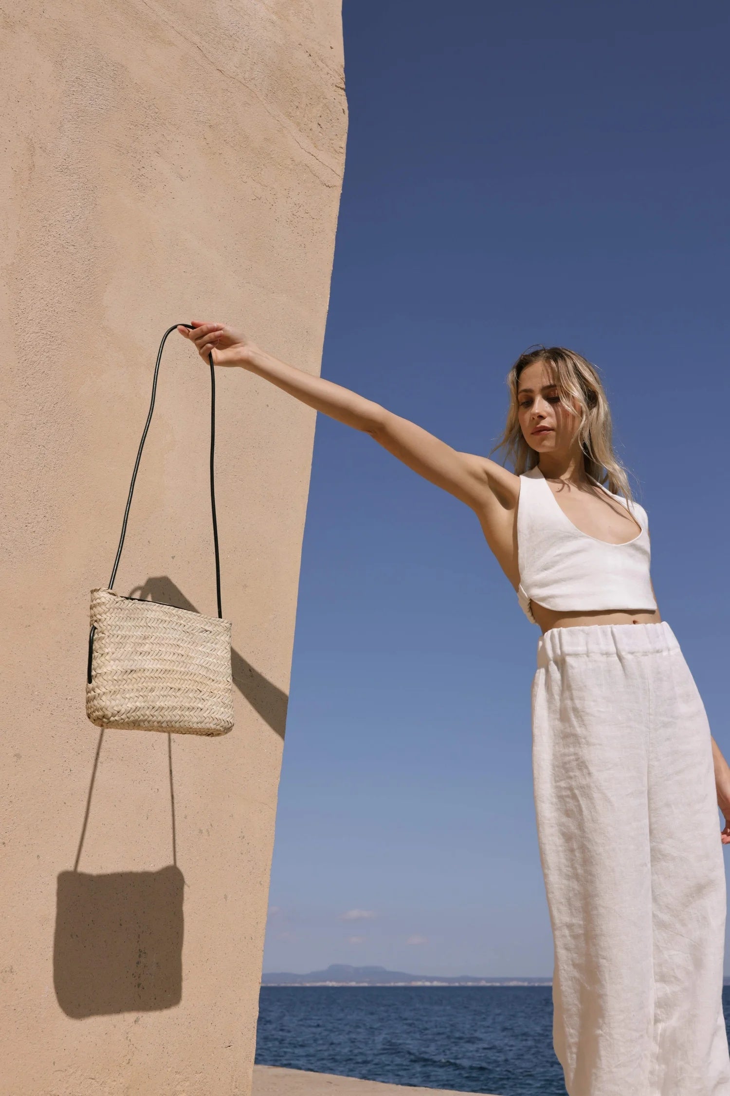 Lara Raffia Bag Black