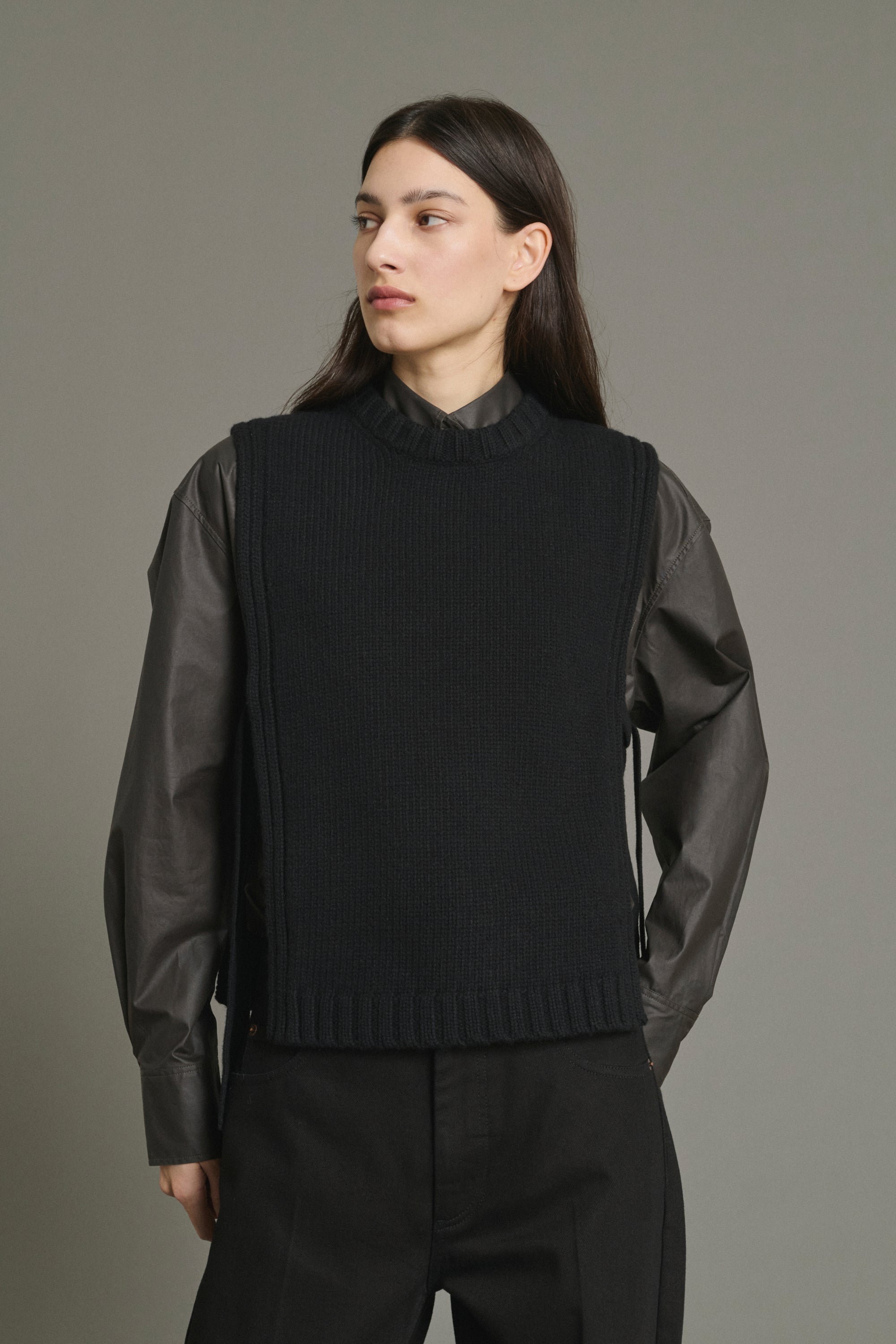 Uzel Wool Vest Black