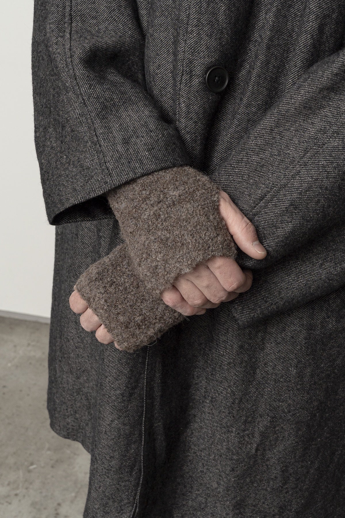 Wrist Warmer Mixed Yarn Charcoal